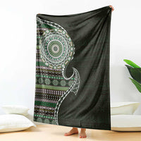 Fijian Masi Tribal Tattoos Art Pattern Blanket Green Color Half Style - Polynesian Pride