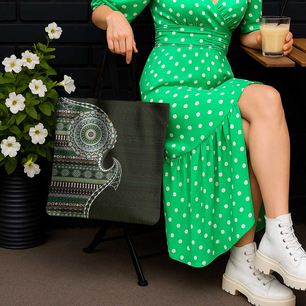 Fijian Masi Tribal Tattoos Art Pattern Tote Bag Green Color Half Style - Polynesian Pride
