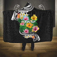Hawaii Aloha Tropical Leaves and Flower Hooded Blanket with Polynesian Art Tattoo Black Color - Polynesian Pride