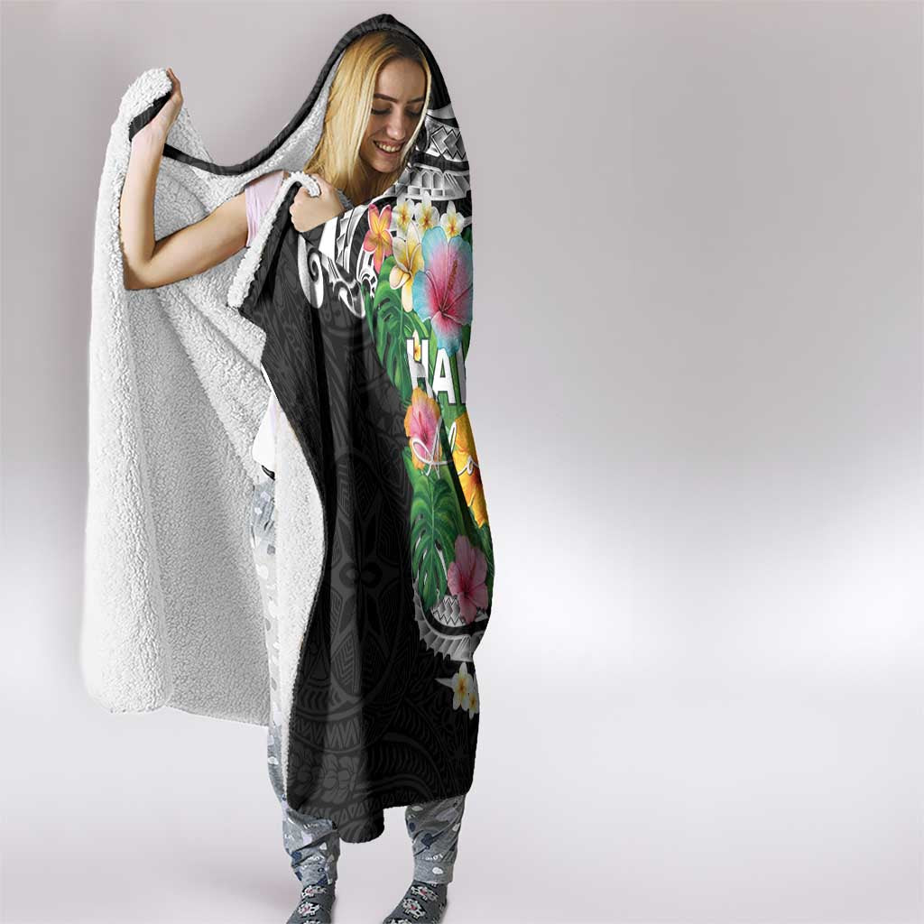 Hawaii Aloha Tropical Leaves and Flower Hooded Blanket with Polynesian Art Tattoo Black Color - Polynesian Pride