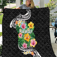 Hawaii Aloha Tropical Leaves and Flower Quilt with Polynesian Art Tattoo Black Color - Polynesian Pride