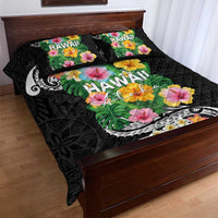 Hawaii Aloha Tropical Leaves and Flower Quilt Bed Set with Polynesian Art Tattoo Black Color - Polynesian Pride