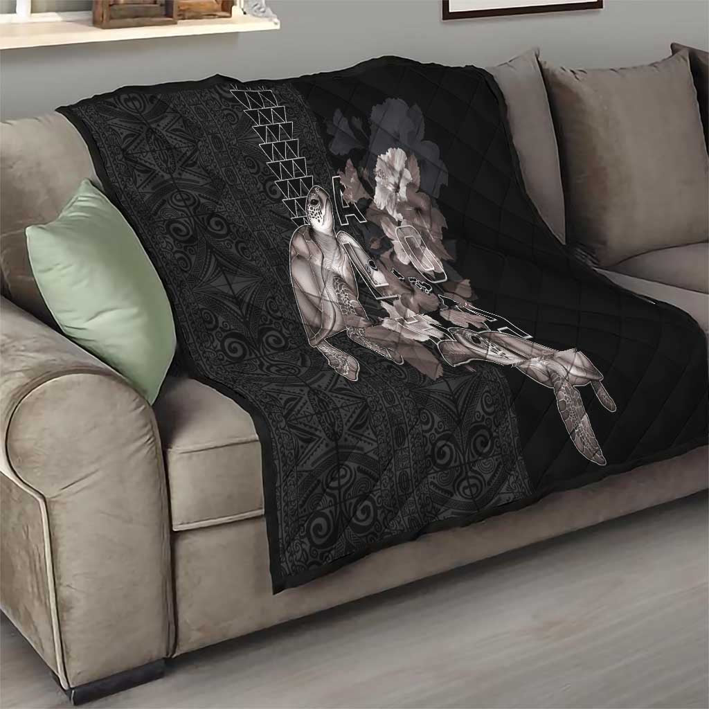 Hawaii Aloha Turtle Hibiscus and Leaves Quilt with Polynesian and Kakau Tattoos Black Color - Polynesian Pride