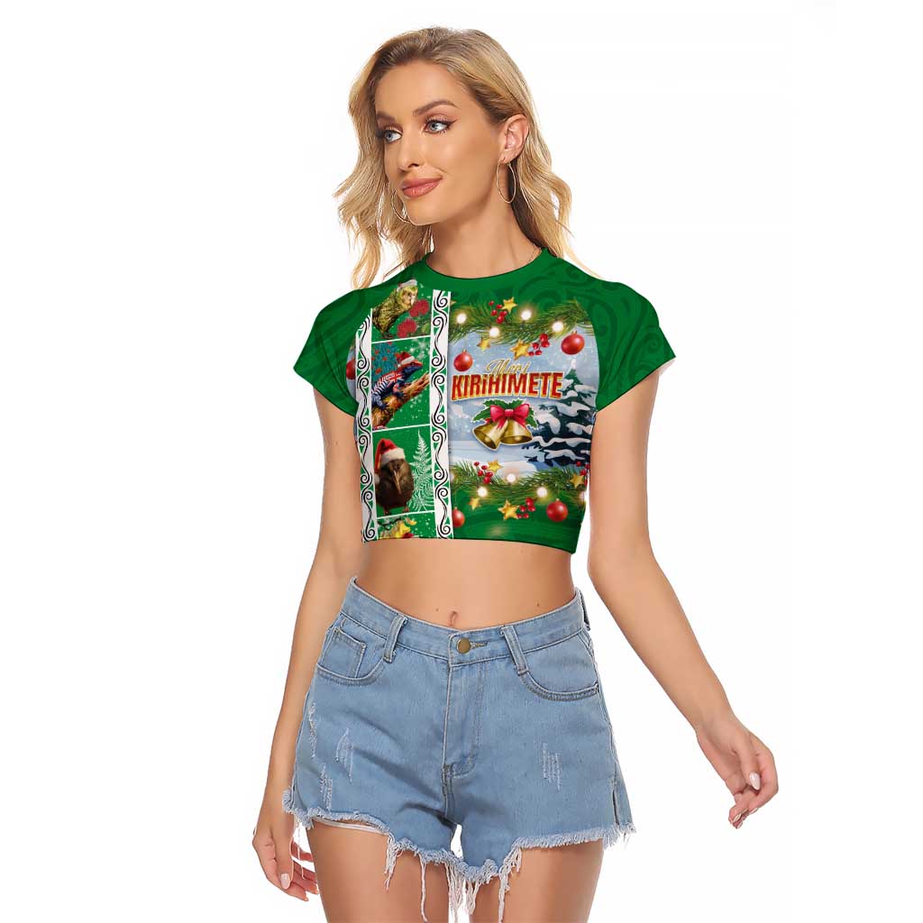 New Zealand Merry Christmas Raglan Cropped T Shirt Maori Animals, Koru Tattoo - Green Xmas Style