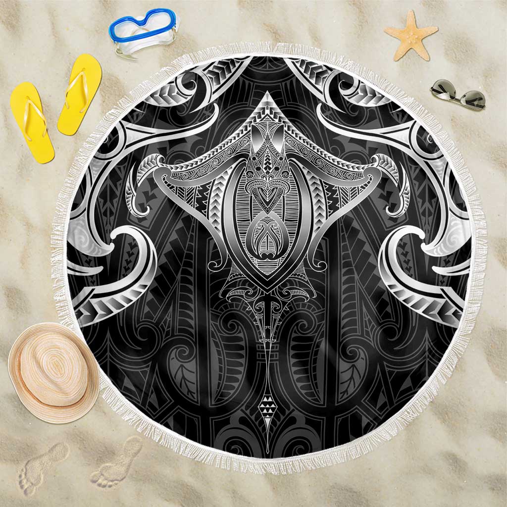 New Zealand Aotearoa Beach Blanket Maori Manta Ray Moko Black - Polynesian Pride