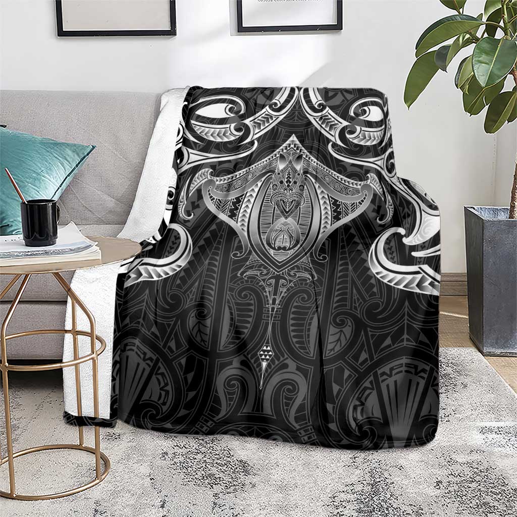 New Zealand Aotearoa Blanket Maori Manta Ray Moko Black - Polynesian Pride