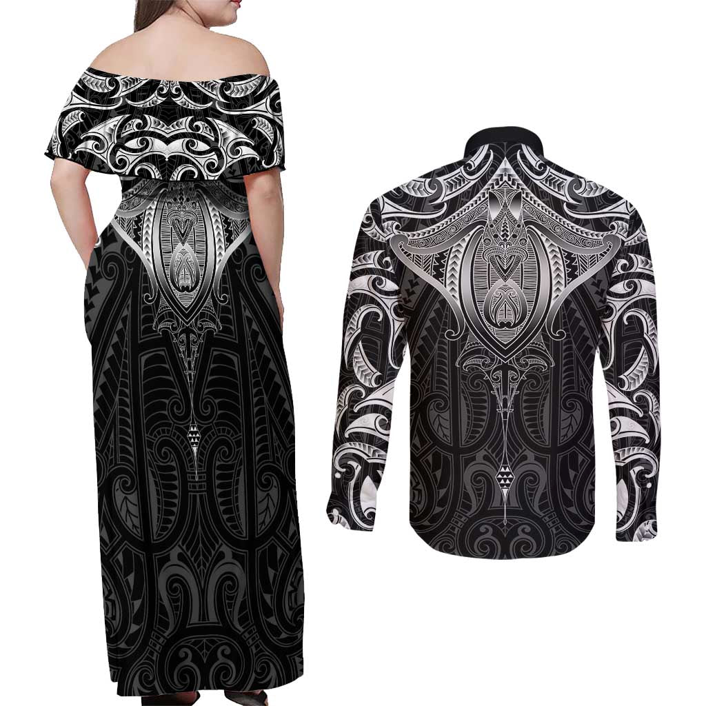 New Zealand Aotearoa Couples Matching Off Shoulder Maxi Dress and Long Sleeve Button Shirt Maori Manta Ray Moko Black - Polynesian Pride