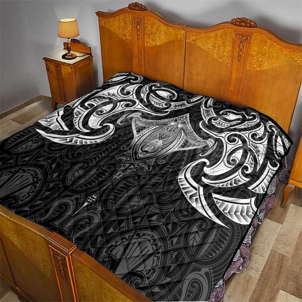 New Zealand Aotearoa Quilt Maori Manta Ray Moko Black - Polynesian Pride