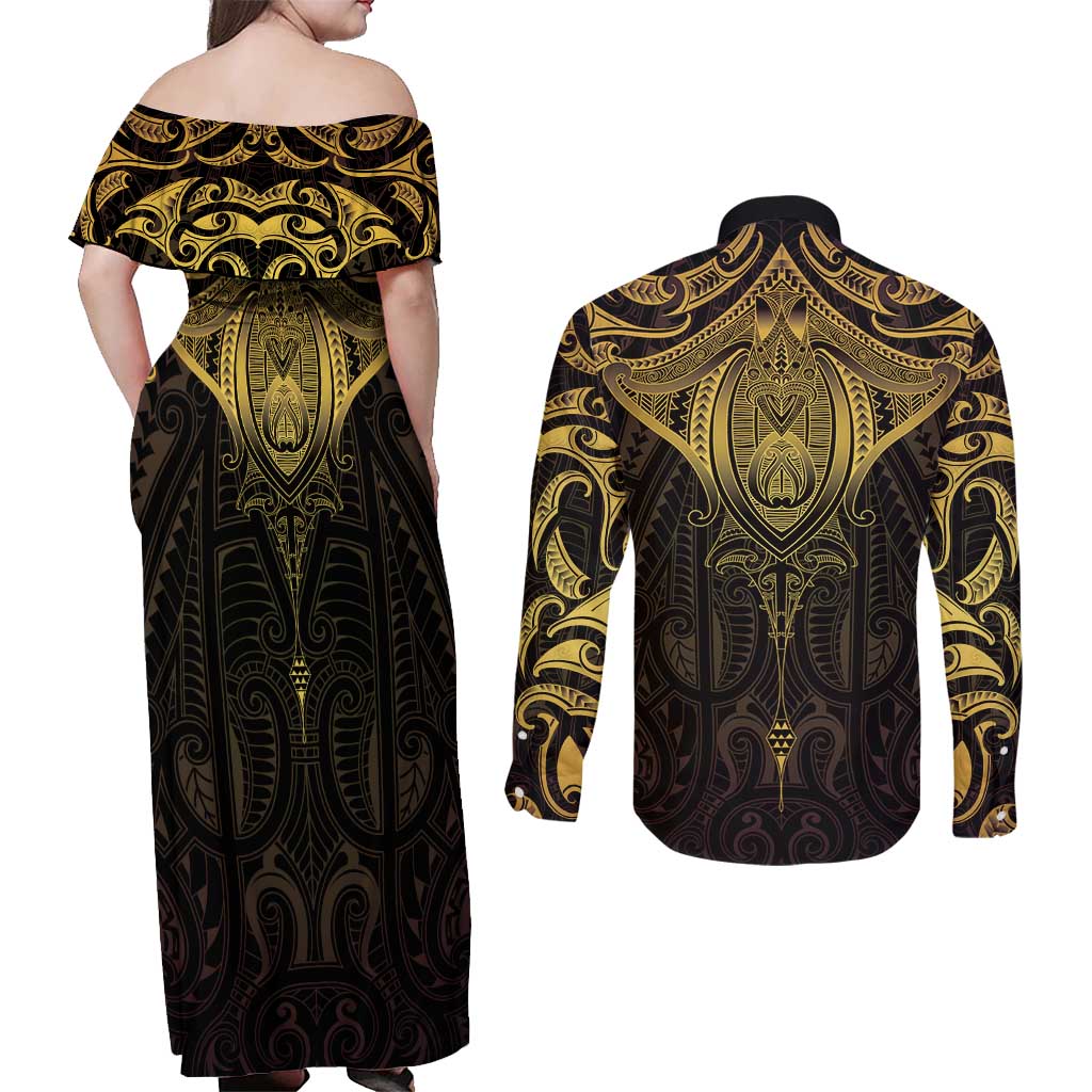 New Zealand Aotearoa Couples Matching Off Shoulder Maxi Dress and Long Sleeve Button Shirt Maori Manta Ray Moko Gold - Polynesian Pride