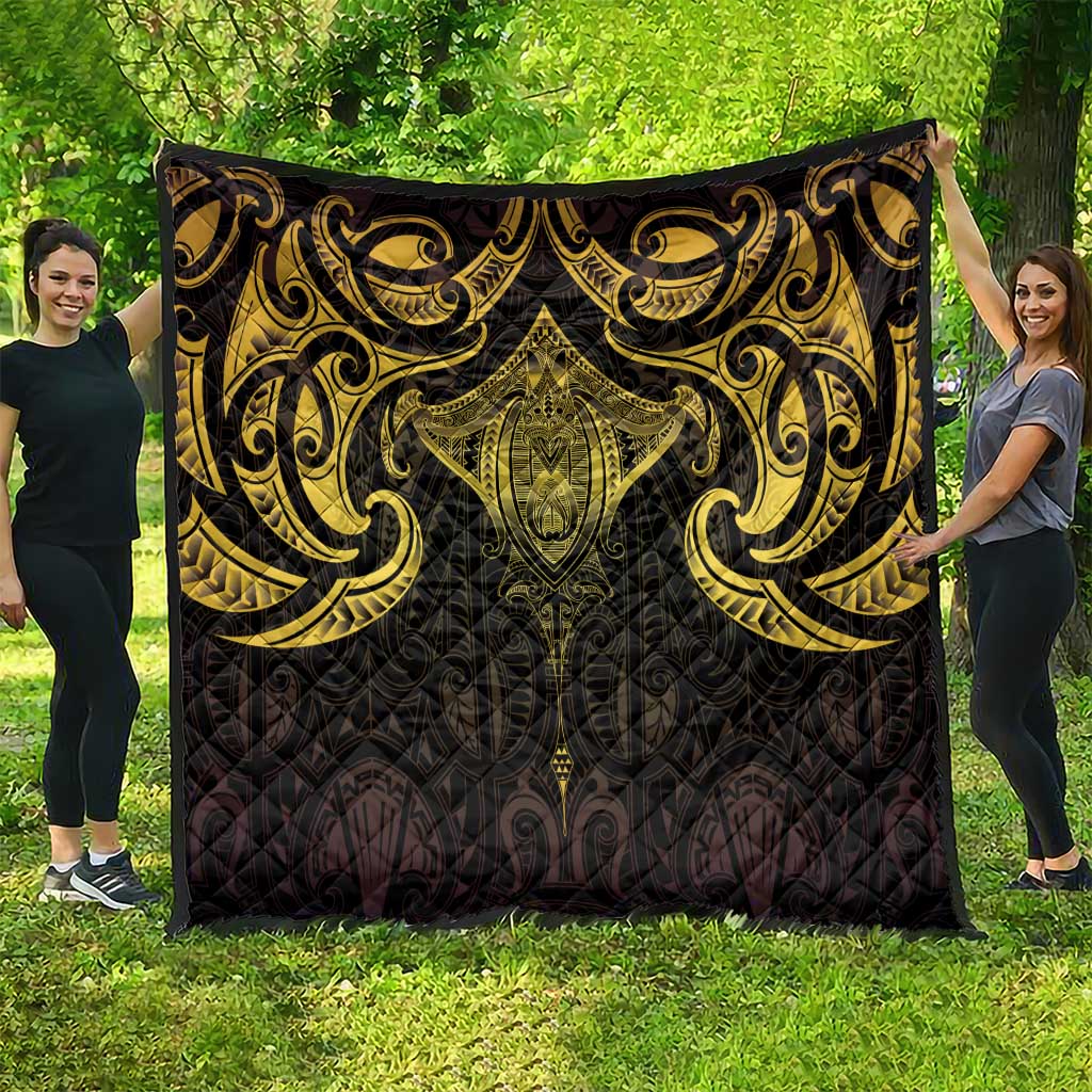 New Zealand Aotearoa Quilt Maori Manta Ray Moko Gold - Polynesian Pride
