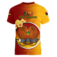 Papua New Guinea Madang Province Women V Neck T Shirt Mix Coat Of Arms Polynesian Pattern LT05 - Polynesian Pride