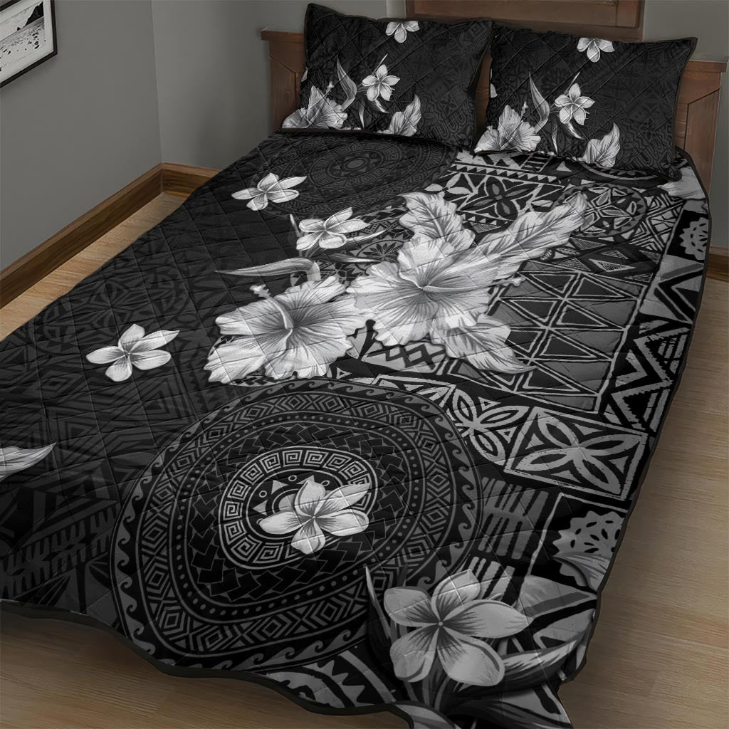 Hawaii Tapa Pattern With Black Hibiscus Quilt Bed Set