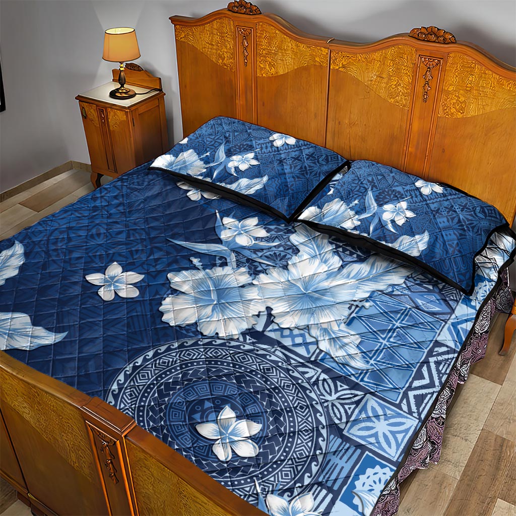 Hawaii Tapa Pattern With Navy Hibiscus Quilt Bed Set