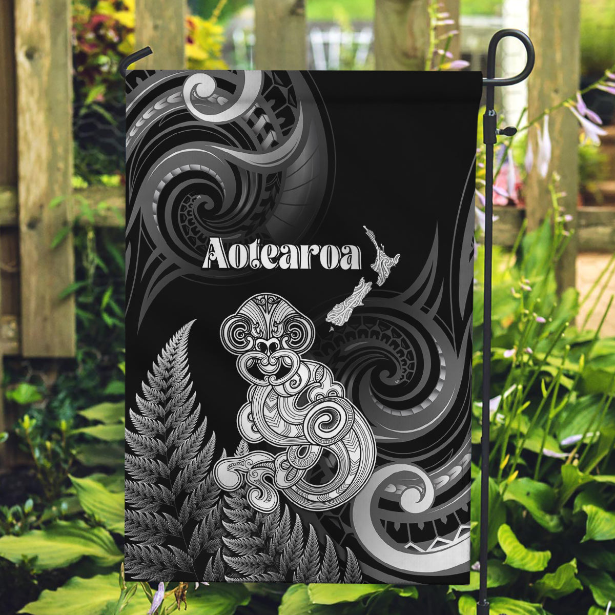 New Zealand Maori Taniwha Garden Flag Silver Fern Black Version LT05 Garden Flag Black - Polynesian Pride