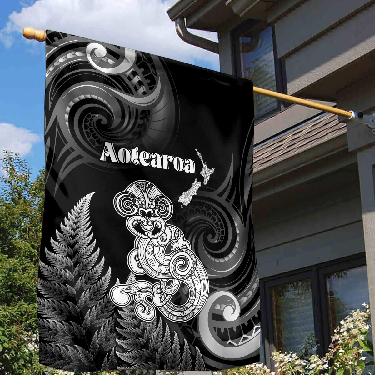 New Zealand Maori Taniwha Garden Flag Silver Fern Black Version LT05 - Polynesian Pride