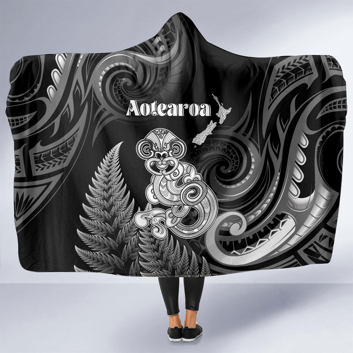 New Zealand Maori Taniwha Hooded Blanket Silver Fern Black Version LT05 - Polynesian Pride