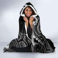 New Zealand Maori Taniwha Hooded Blanket Silver Fern Black Version LT05 - Polynesian Pride