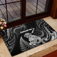 New Zealand Maori Taniwha Rubber Doormat Silver Fern Black Version LT05 - Polynesian Pride