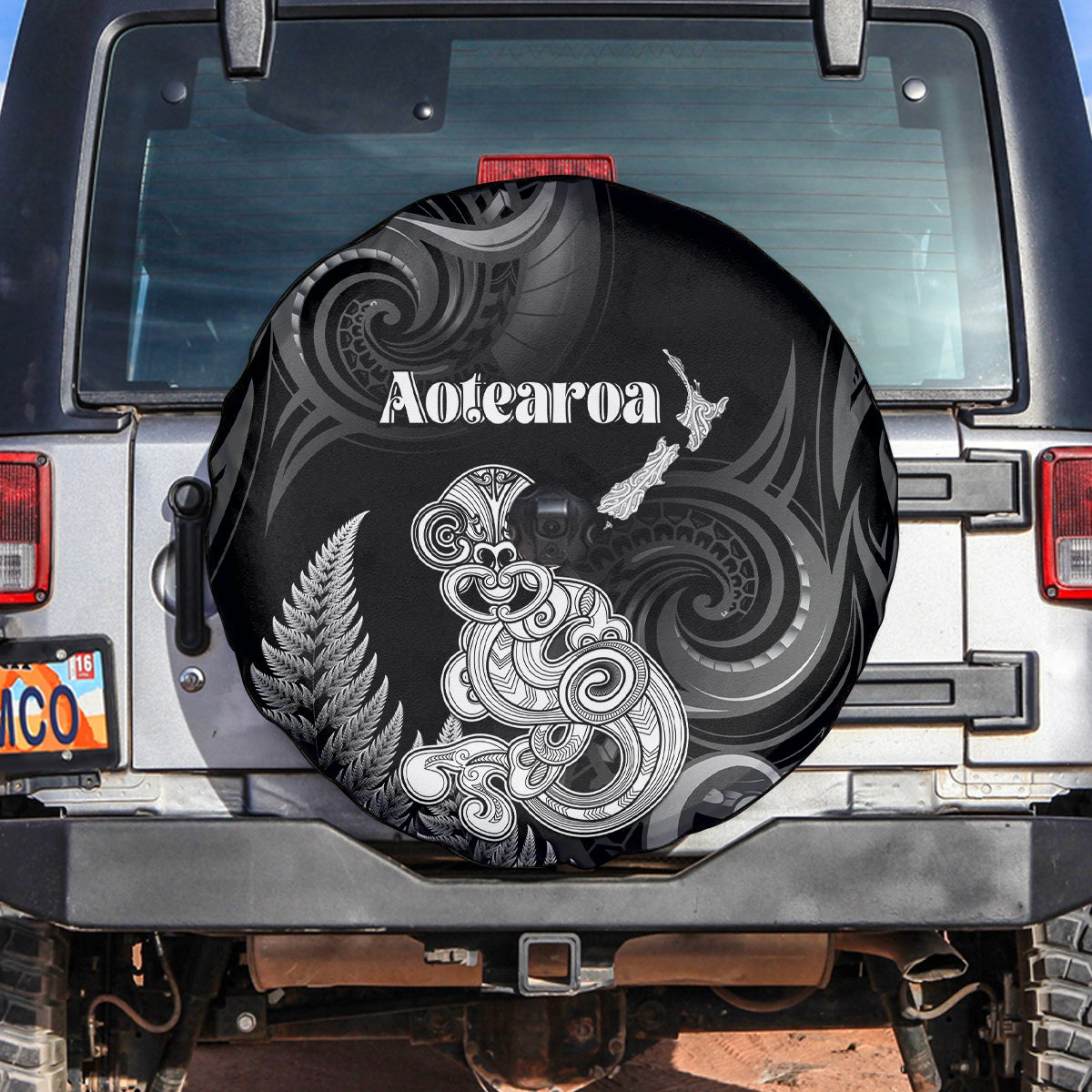 New Zealand Maori Taniwha Spare Tire Cover Silver Fern Black Version