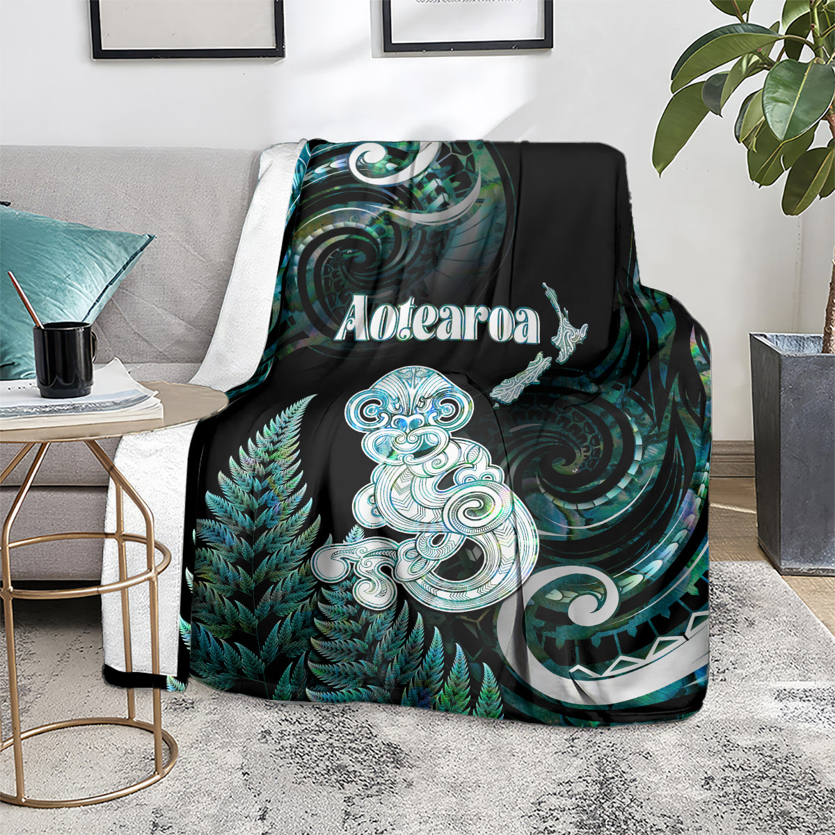 New Zealand Maori Taniwha Blanket Silver Fern Paua Shell Version LT05 - Polynesian Pride
