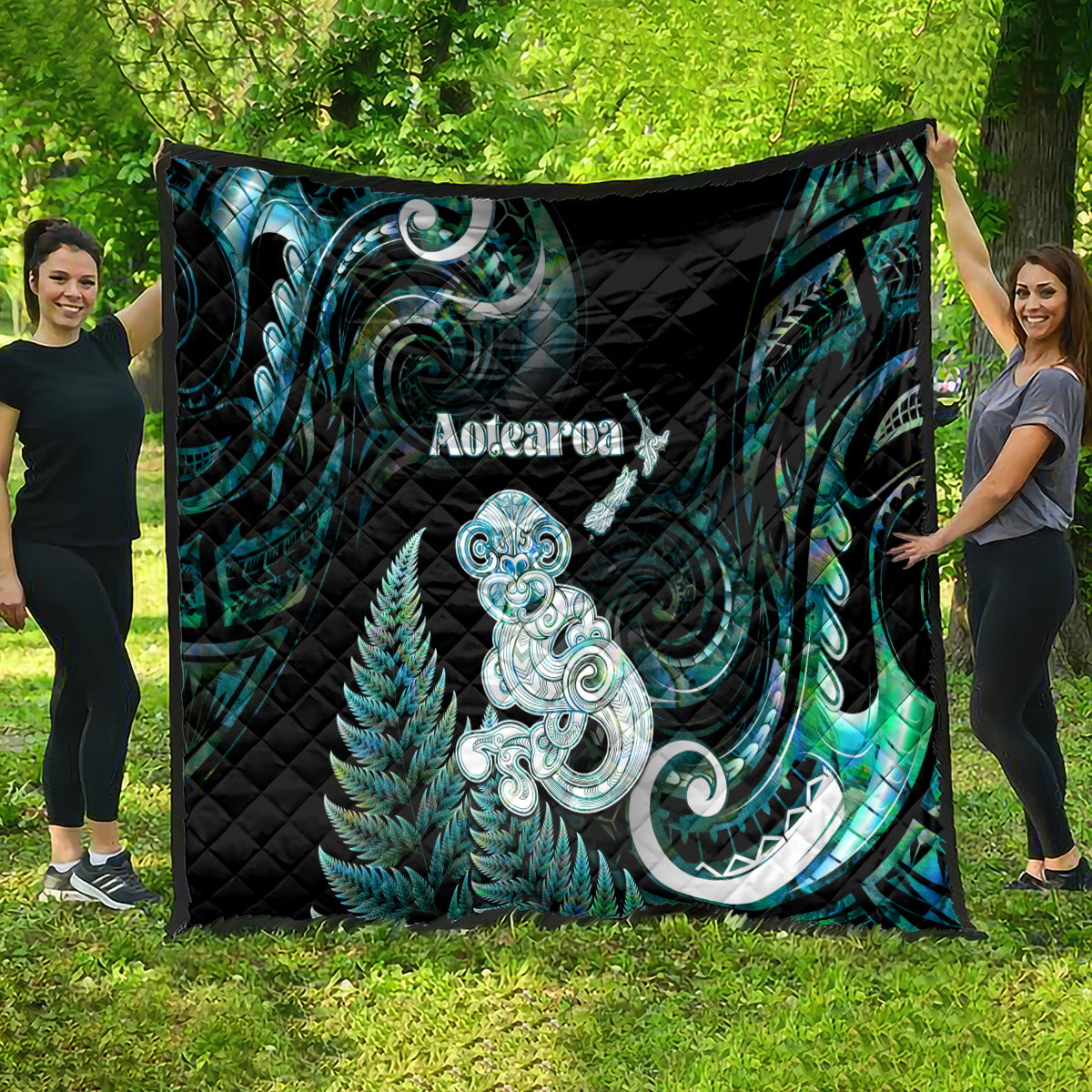New Zealand Maori Taniwha Quilt Silver Fern Paua Shell Version