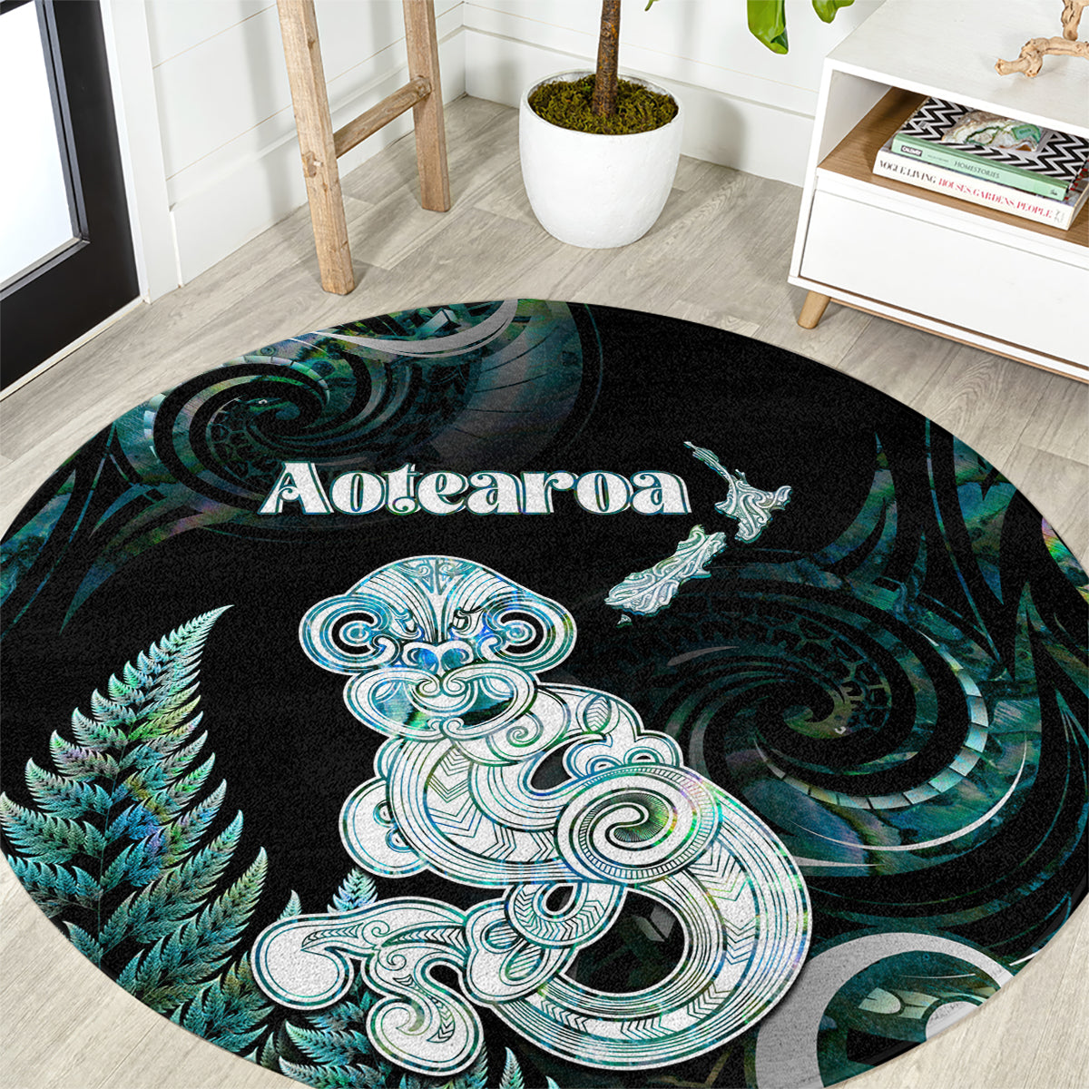 New Zealand Maori Taniwha Round Carpet Silver Fern Paua Shell Version