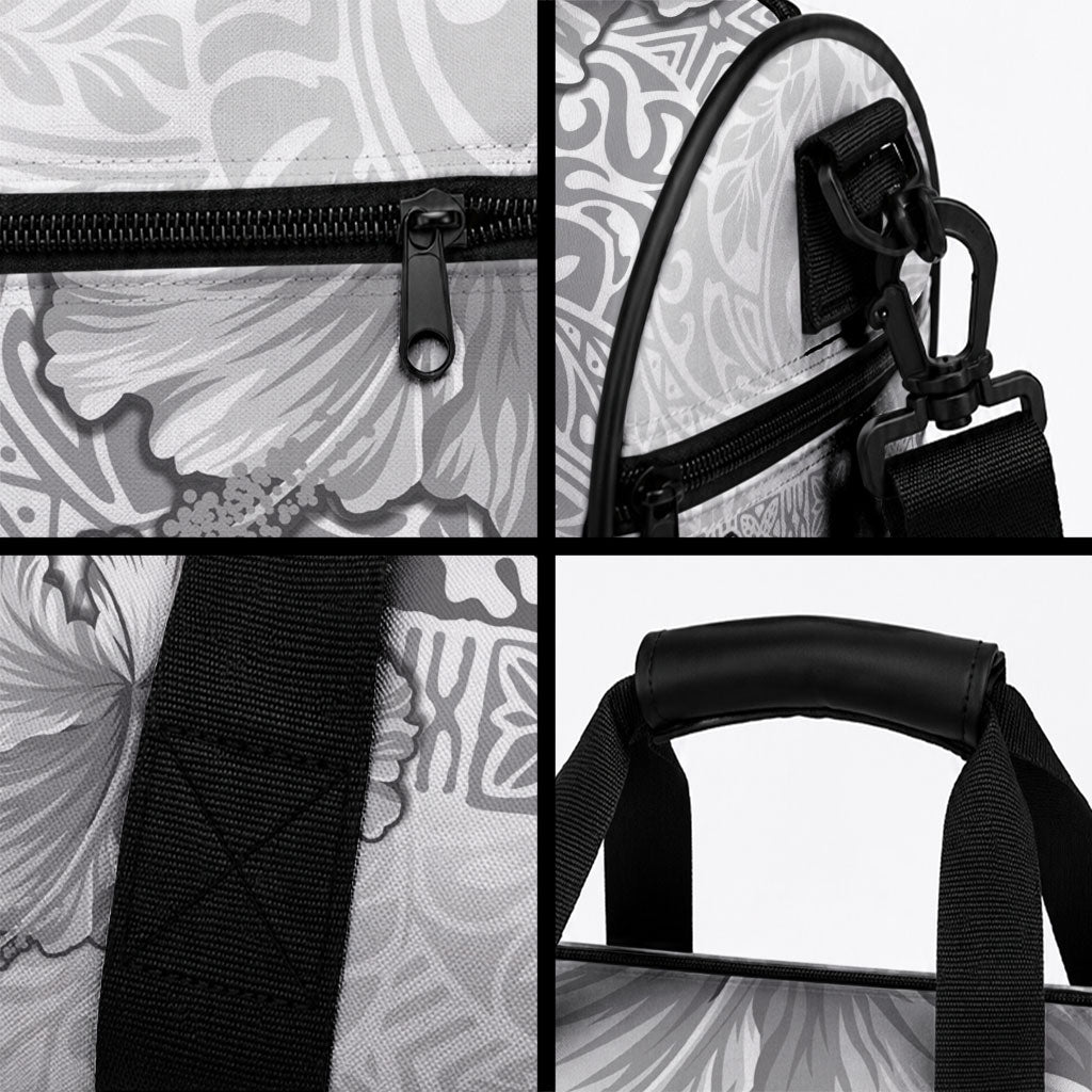 Hawaii Hibiscus With White Polynesian Pattern Duffle Bag
