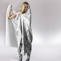 Hawaii Hibiscus With White Polynesian Pattern Hooded Blanket LT05 - Polynesian Pride