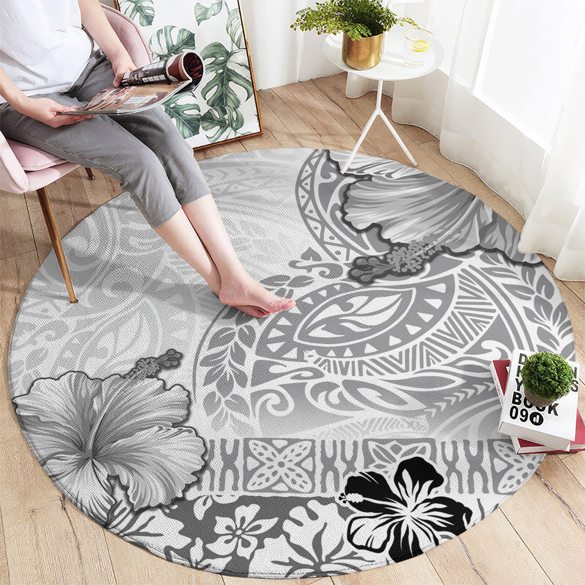 Hawaii Hibiscus With White Polynesian Pattern Round Carpet