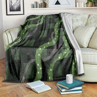 Hawaiian Quilt Blanket Pele Hair Hinahina Lei Black Version
