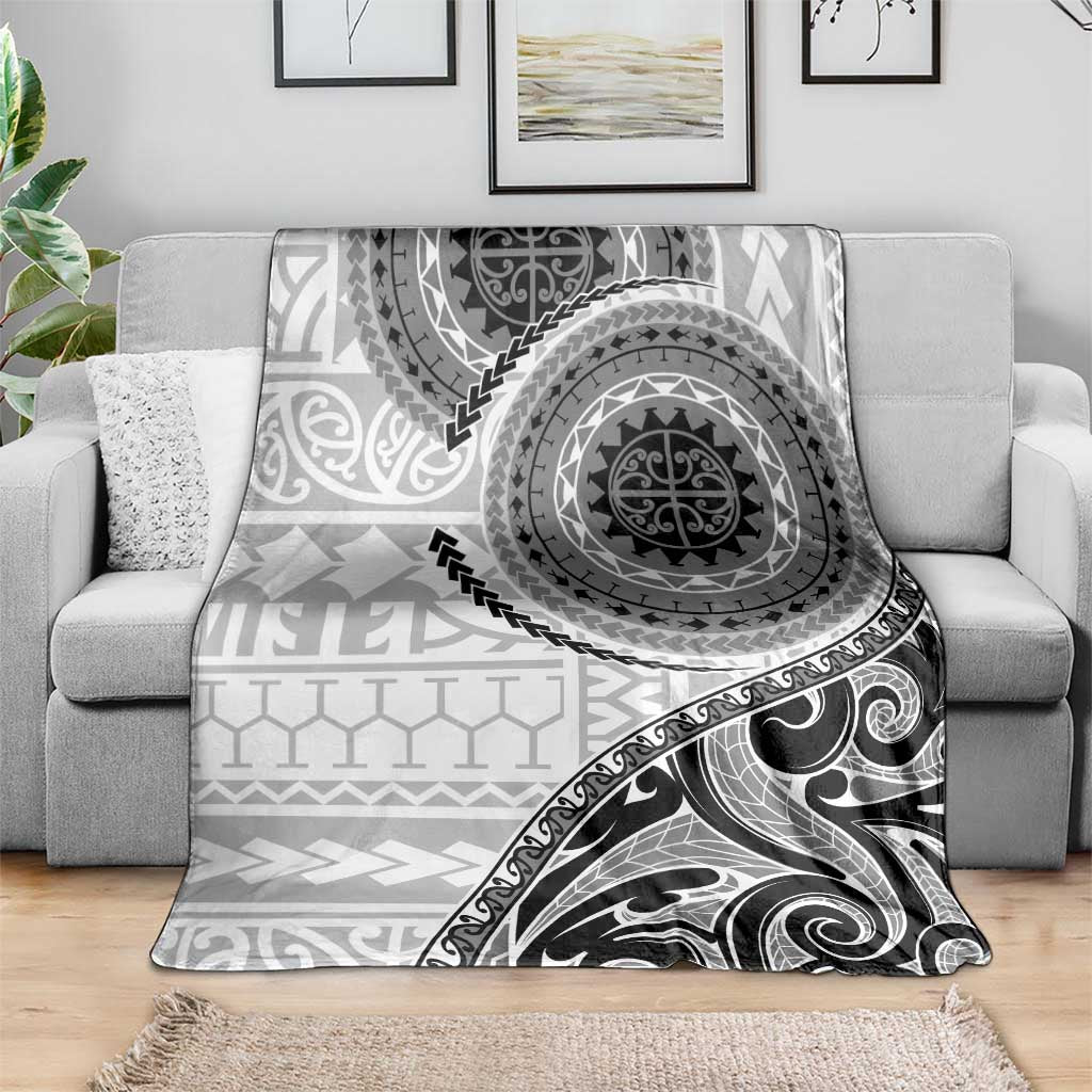 New Zealand White Maori Koru Simple Style Blanket LT05 - Polynesian Pride