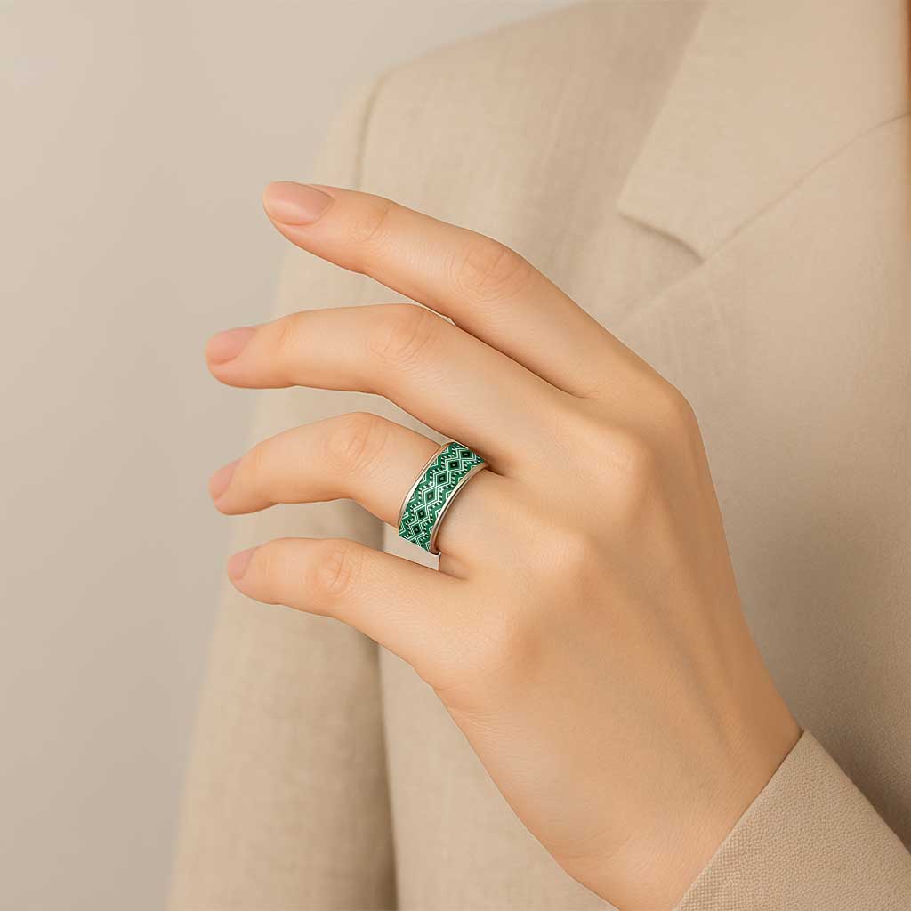 New Zealand Aotearoa Classic Ring Green Taniko Art Maori Pattern