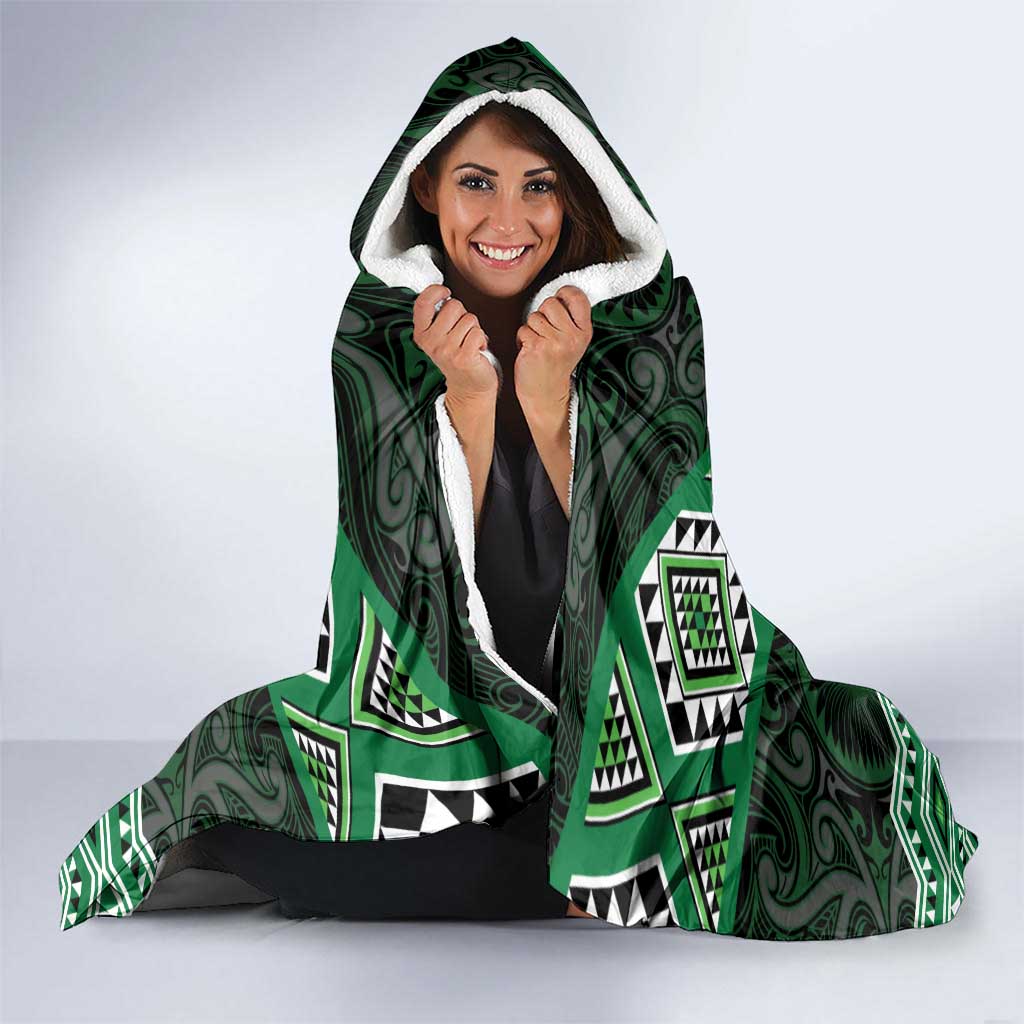 New Zealand Aotearoa Hooded Blanket Green Taniko Art Maori Pattern LT05 - Polynesian Pride