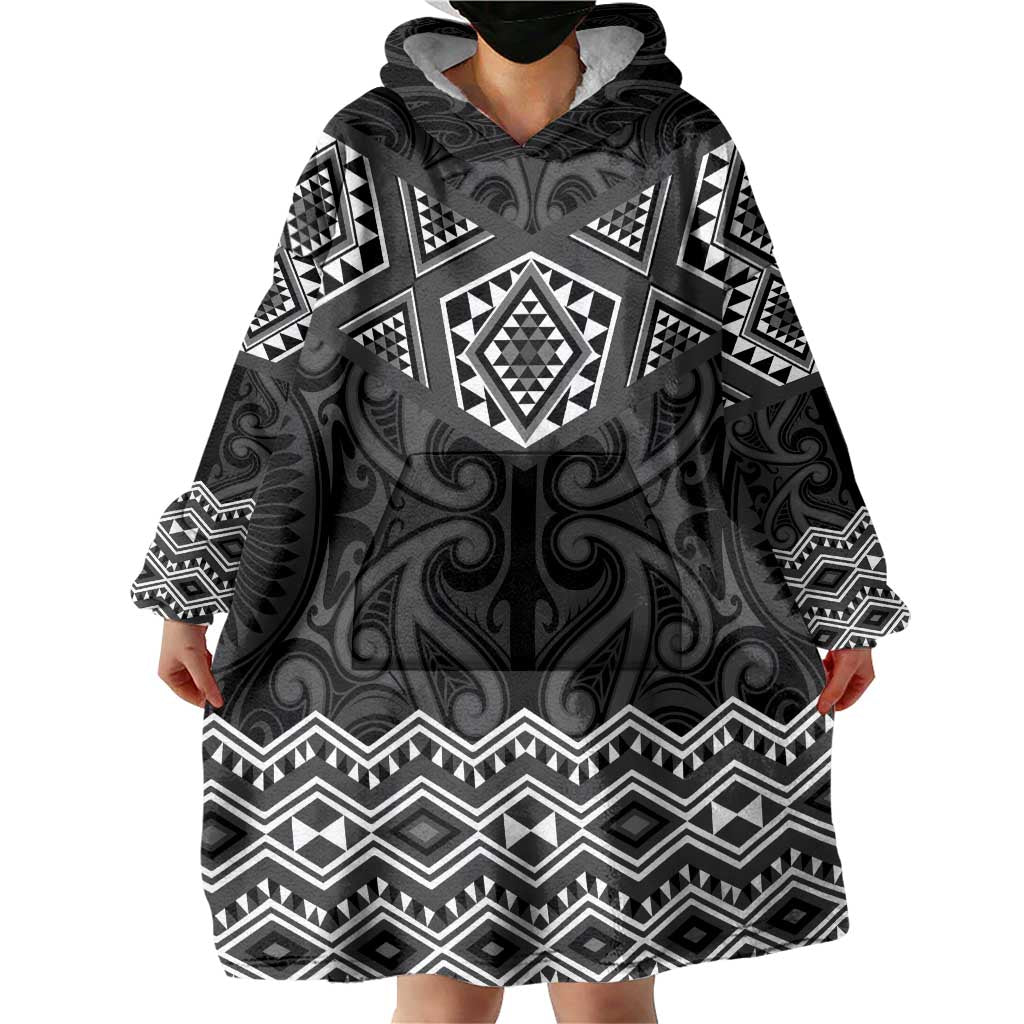 New Zealand Aotearoa Wearable Blanket Hoodie Black Taniko Art Maori Pattern LT05 - Polynesian Pride