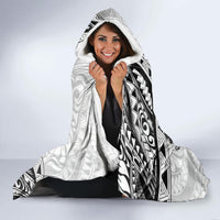 Polynesian Pattern With Plumeria Flowers Hooded Blanket White LT05 - Polynesian Pride
