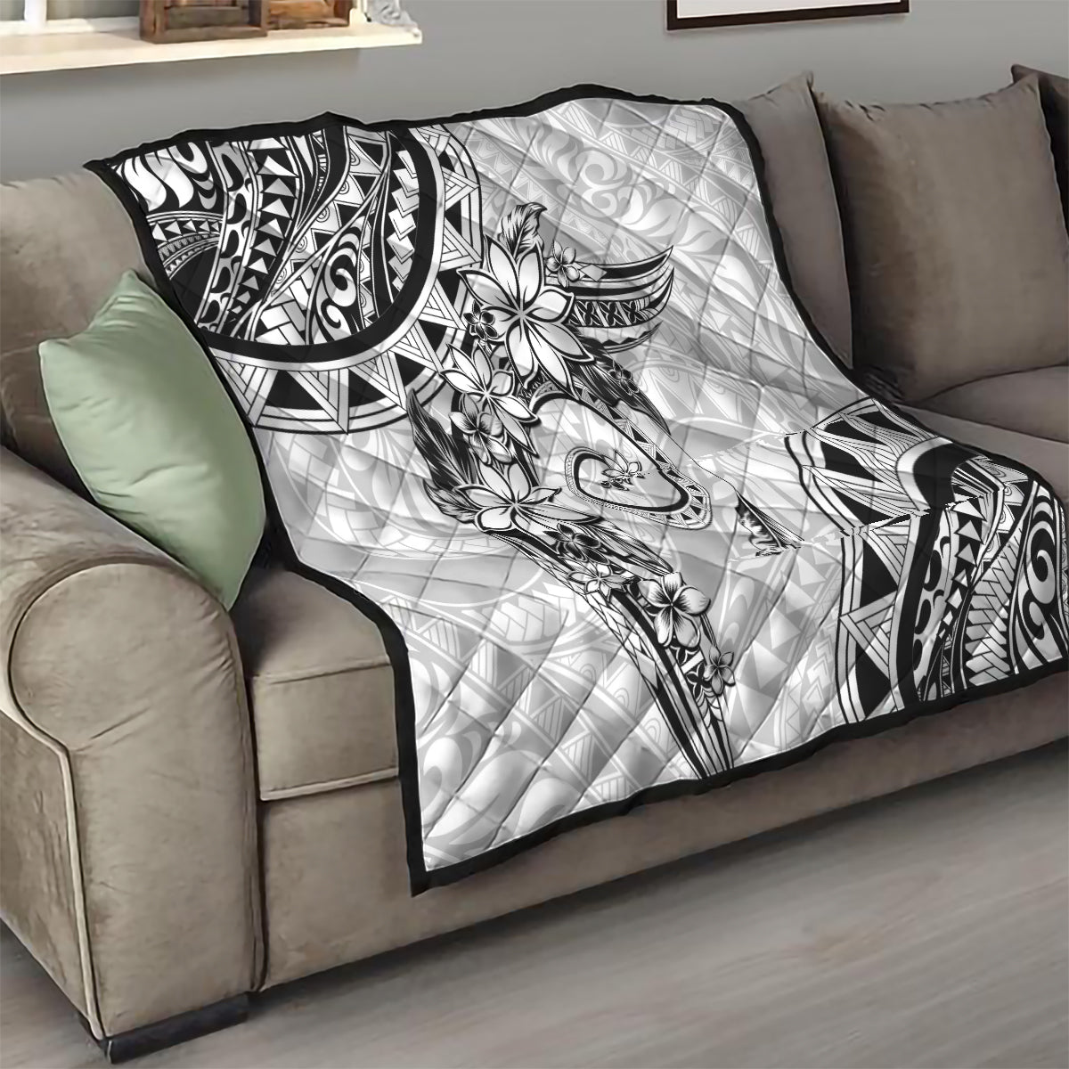 Polynesian Pattern With Plumeria Flowers Quilt White