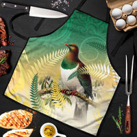 New Zealand Pigeon Kereru Apron Maori Fern Art Green Gradient LT05 Green - Polynesian Pride