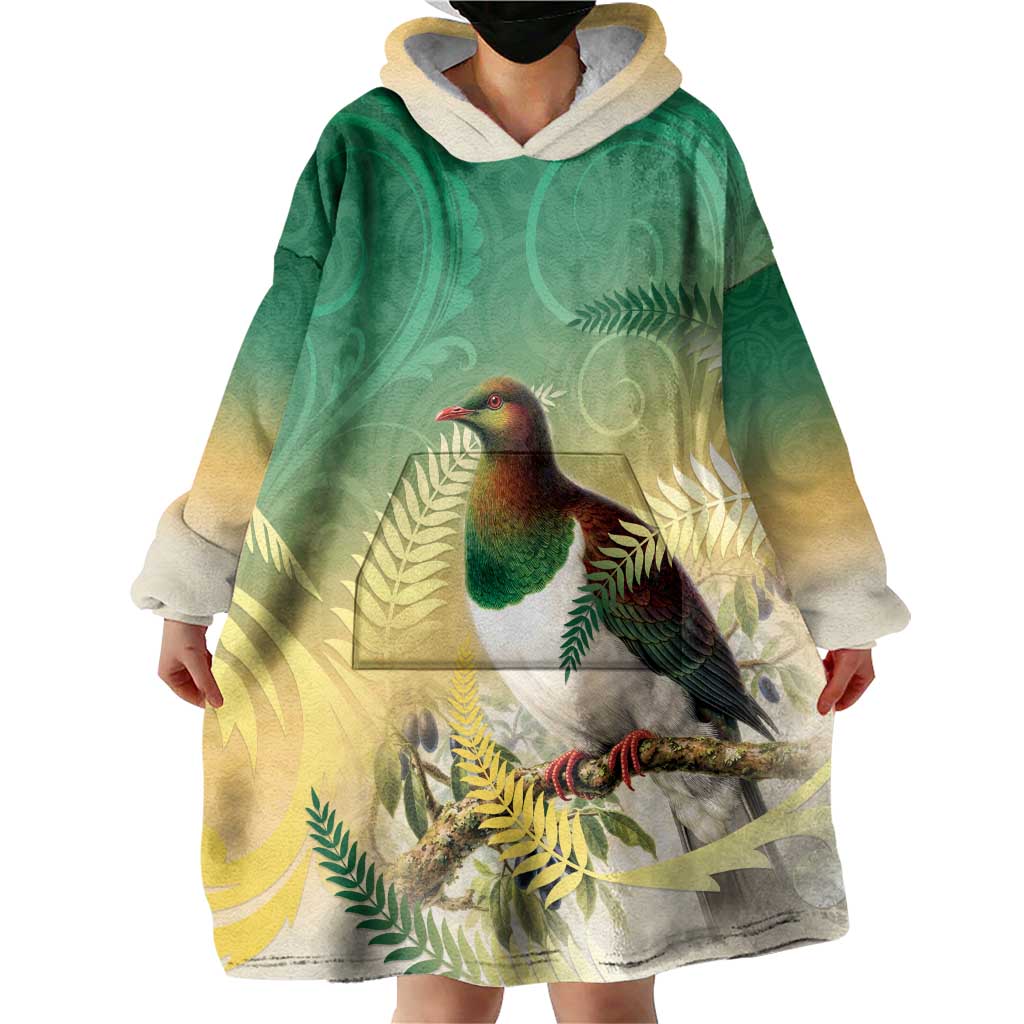 New Zealand Pigeon Kereru Wearable Blanket Hoodie Maori Fern Art Green Gradient - Polynesian Pride