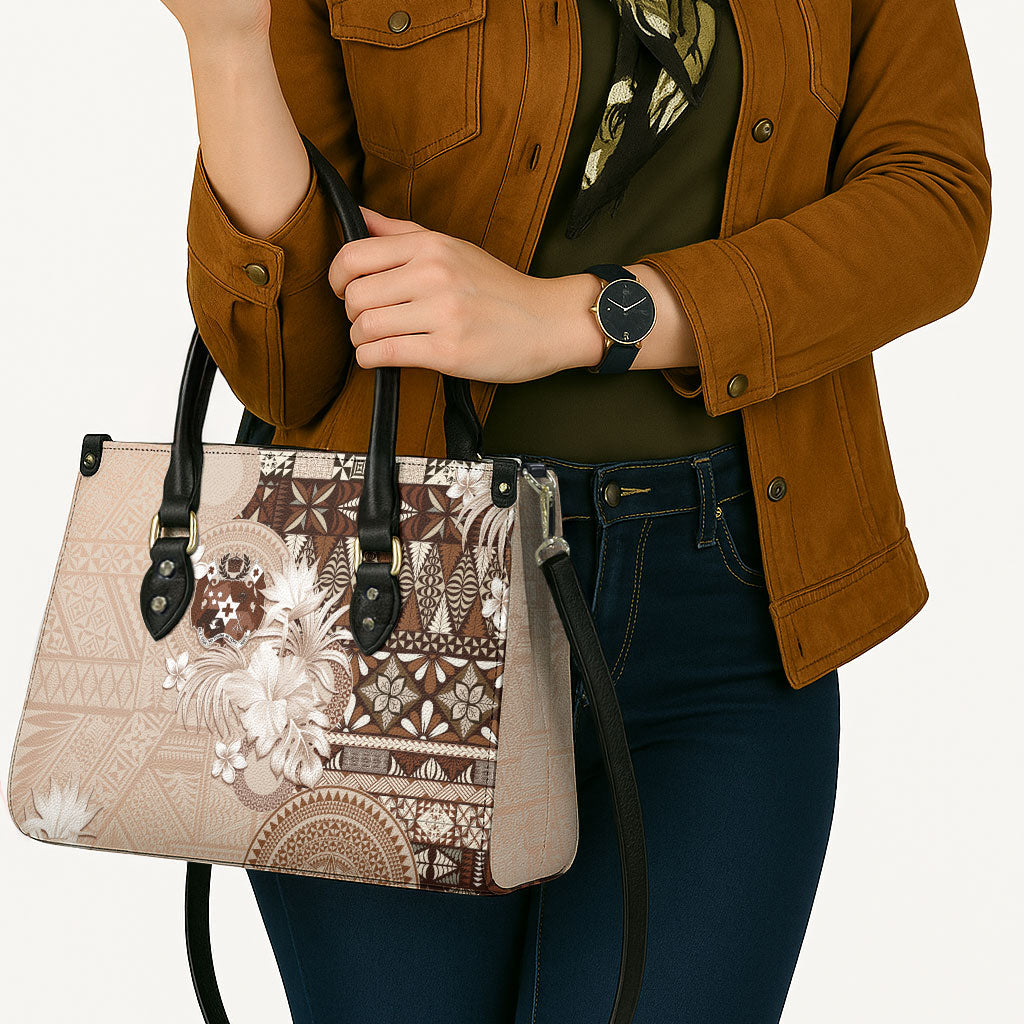 Tonga Ngatu Motifs Leather Bag With Coat Of Arms Beige LT05 - Polynesian Pride