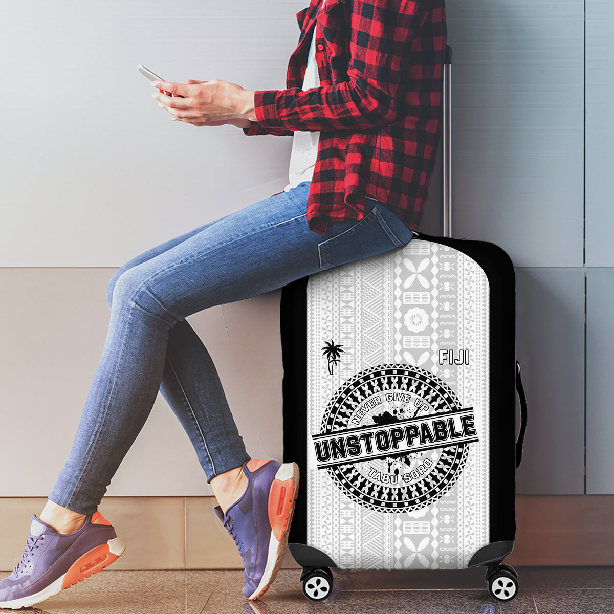 Fiji Obstacle Race 2023 Luggage Cover Never Give Up LT05 - Polynesian Pride