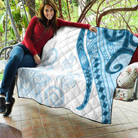 Blue Polynesian Tribal Turtle Floral Pattern Quilt