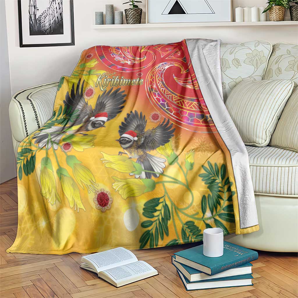 New Zealand Piwakawaka Christmas Blanket With Maori Pattern LT05 Yellow - Polynesian Pride