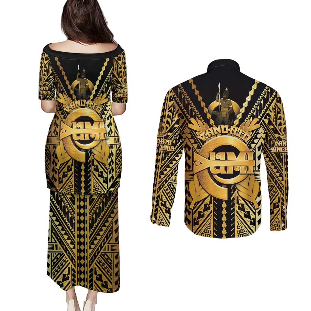 Vanuatu 45th Anniversary Of Independence Couples Matching Puletasi and Long Sleeve Button Shirt Gold Style LT05 - Polynesian Pride