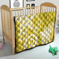 Polynesia Quilt Yellow Tribal Turtle Floral Pattern