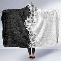 Hawaii Hibiscus Flowers Hooded Blanket Grayscale Polynesian Pattern LT05 One Size Black - Polynesian Pride