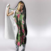 Hawaii Tropical Flowers Hooded Blanket Black Polynesian Tattoo Art LT05 - Polynesian Pride
