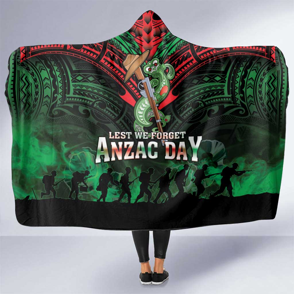 New Zealand ANZAC Day Hooded Blanket Aotearoa Hei Tiki LT05 One Size Green - Polynesian Pride
