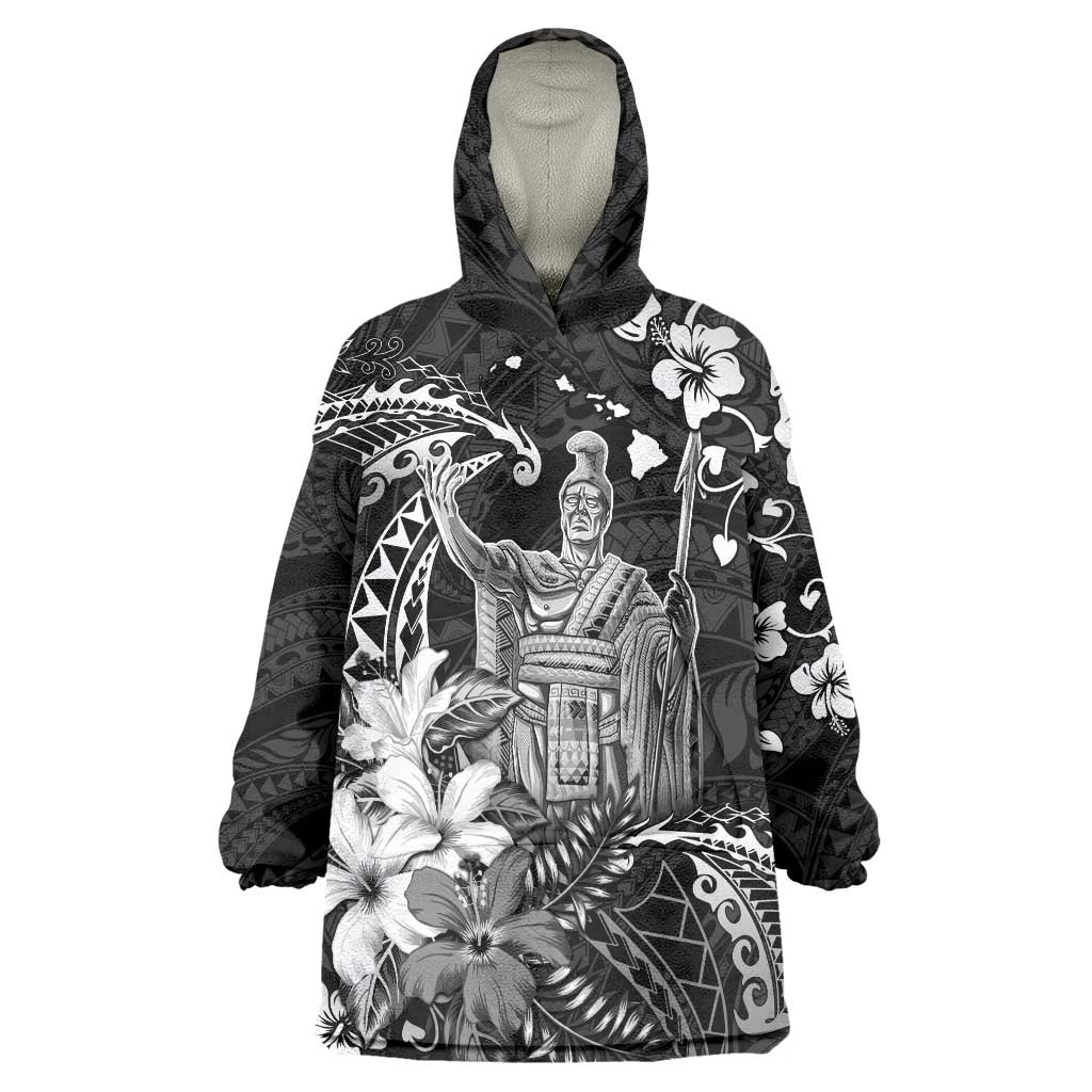 Hawaii King Kamehameha Day Wearable Blanket Hoodie Polynesian Pattern Mix Hibiscus Black