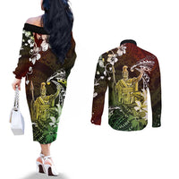 Hawaii King Kamehameha Day Couples Matching Off The Shoulder Long Sleeve Dress and Long Sleeve Button Shirt Polynesian Pattern Mix Hibiscus Reggae