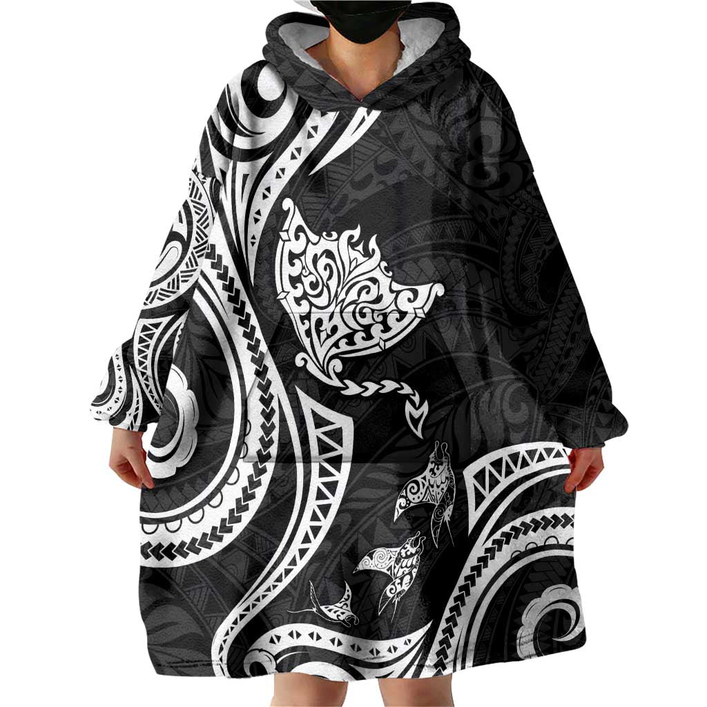 Hawaii Manta Ray Wearable Blanket Hoodie Polynesian Art Tattoo LT05 - Polynesian Pride